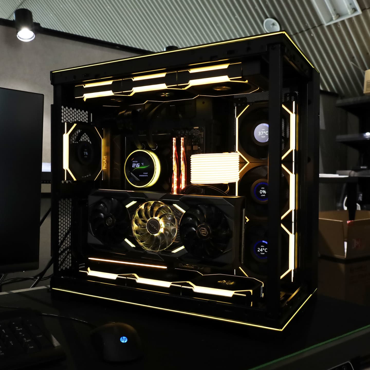 lian li dynamic mini