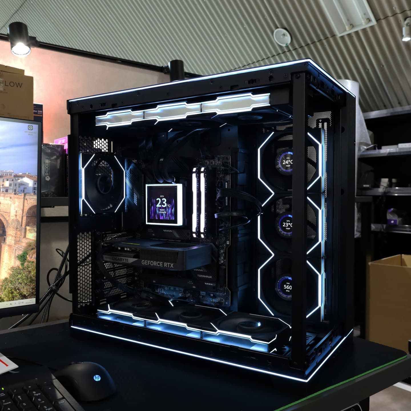 lian li dynamic mini