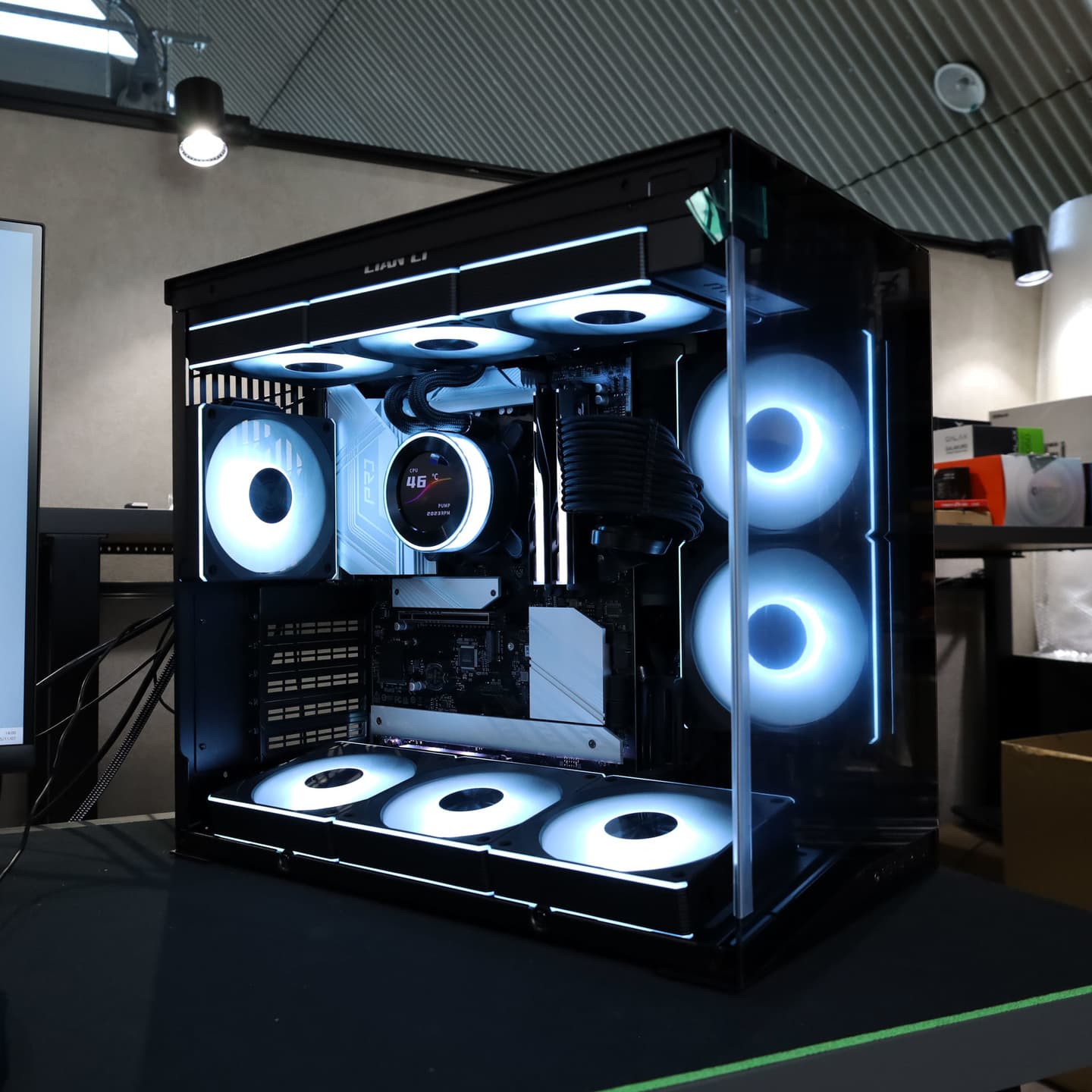 lian li dynamic mini